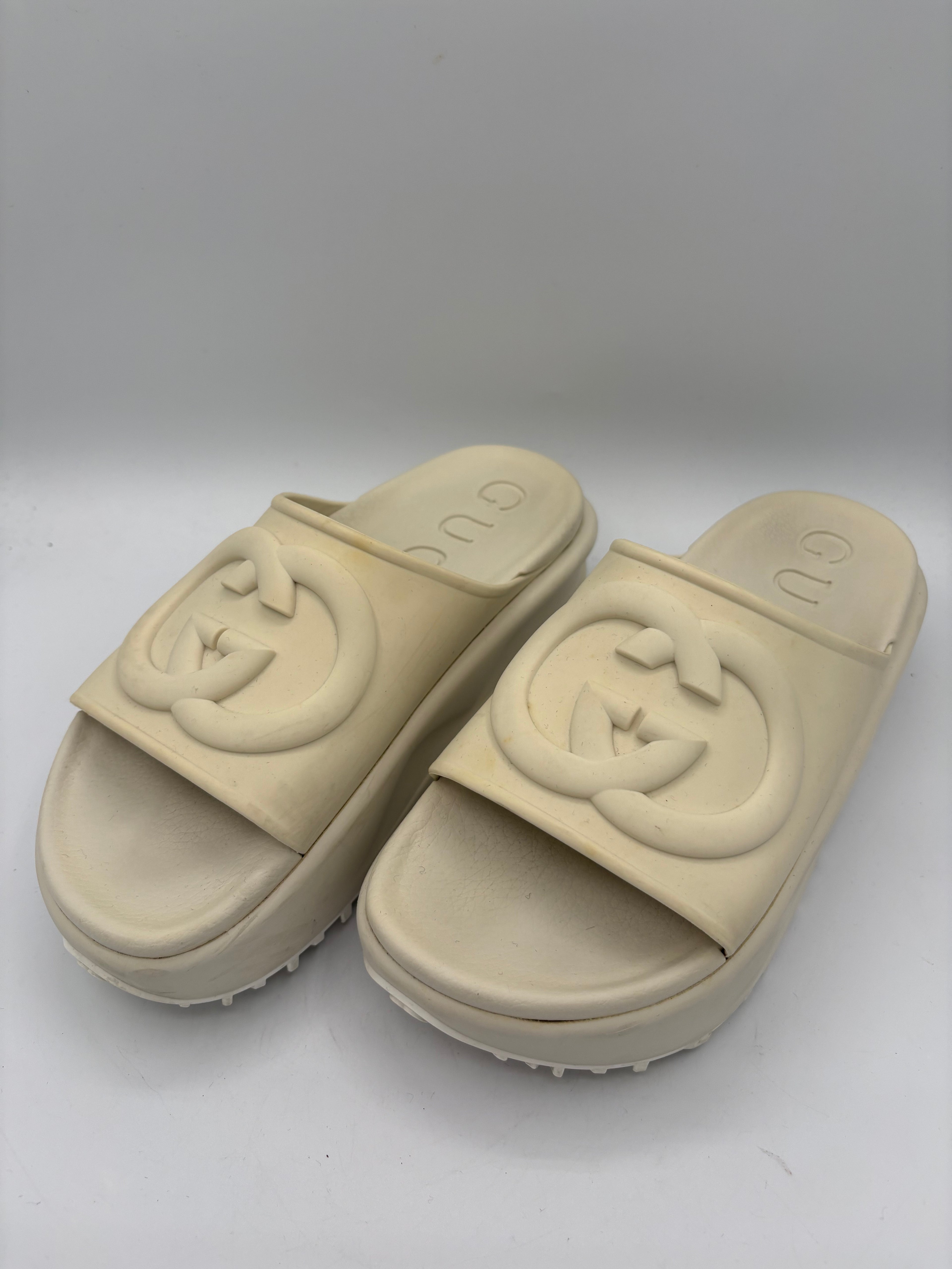 Gucci Sliders UK 3 EU 36 Beige Platform Rubber