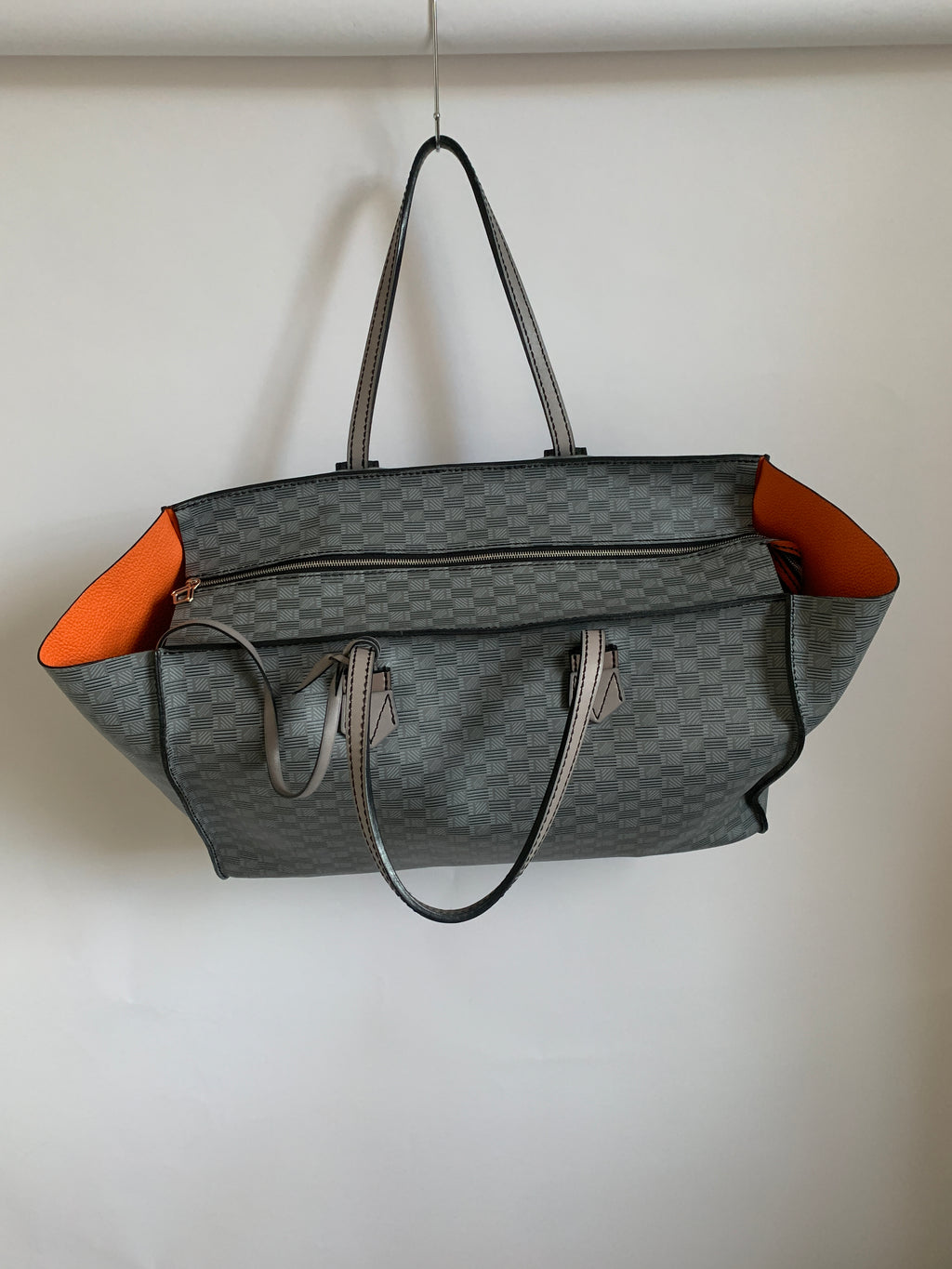 Moreau Grey Bag