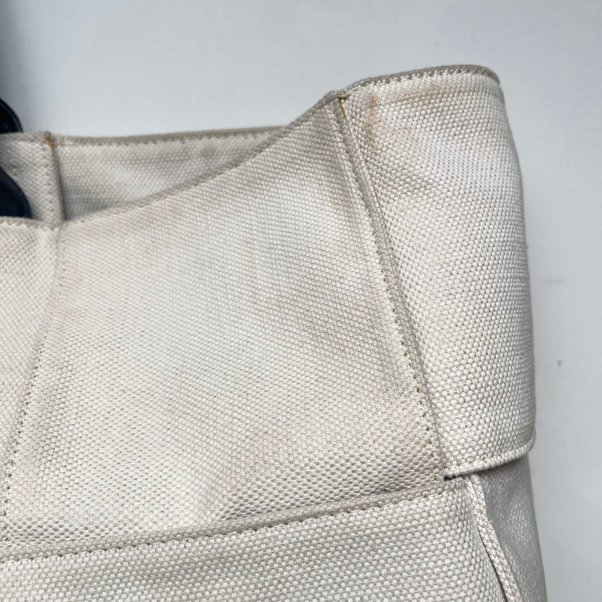 Bottega Veneta Large Arco Cream Tote Bag Maxi Intrecciato Cream Canvas