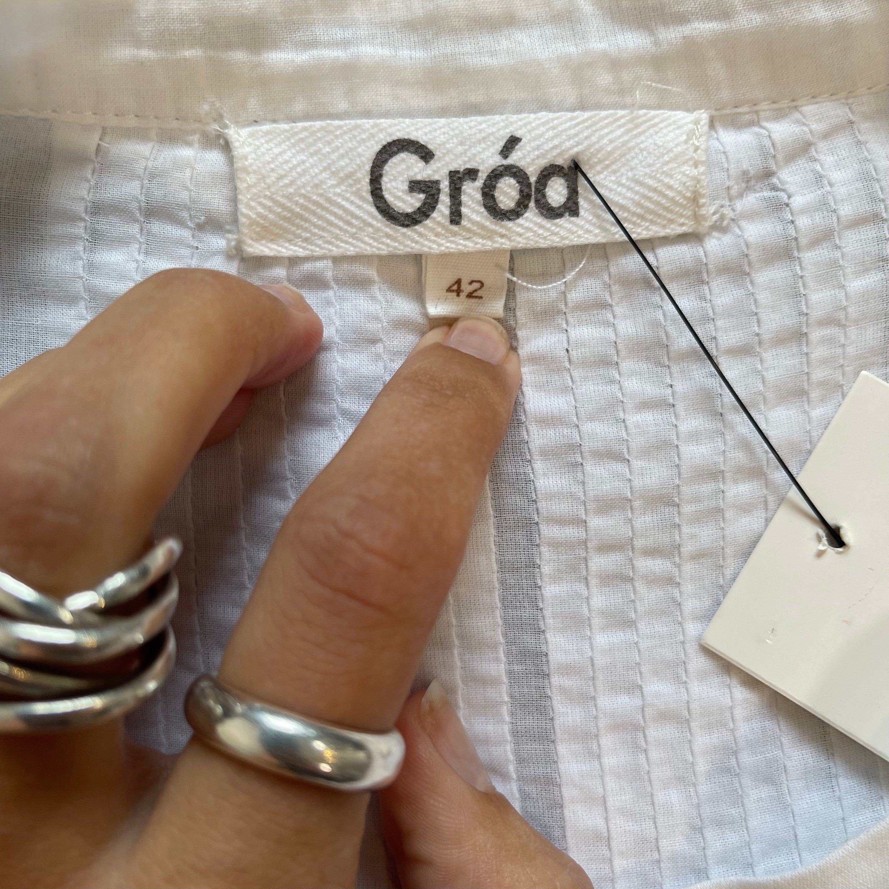 Gróa EU42 UK14 White Shirt