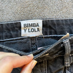 Bimba y Lola Washed Black High-Waisted Jeans with Contrast Stitching