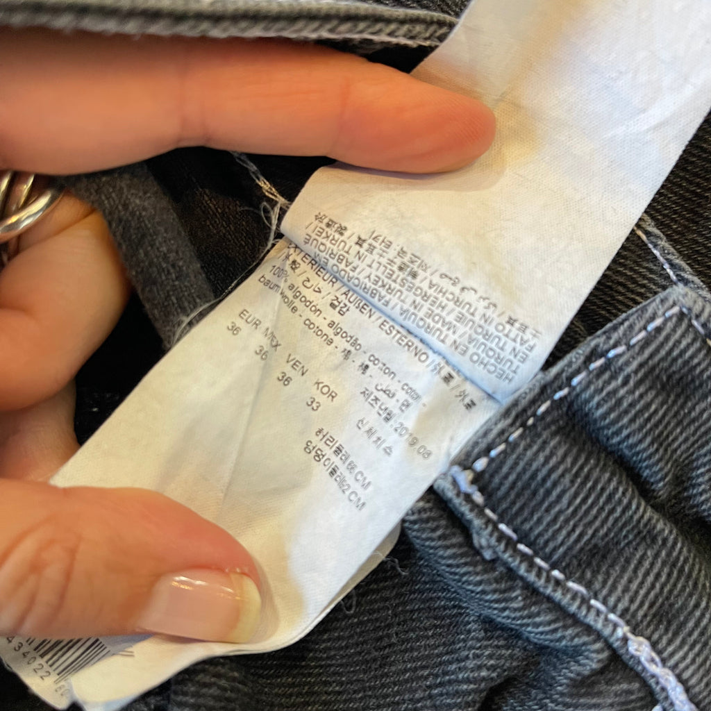 Bimba y Lola Washed Black High-Waisted Jeans with Contrast Stitching