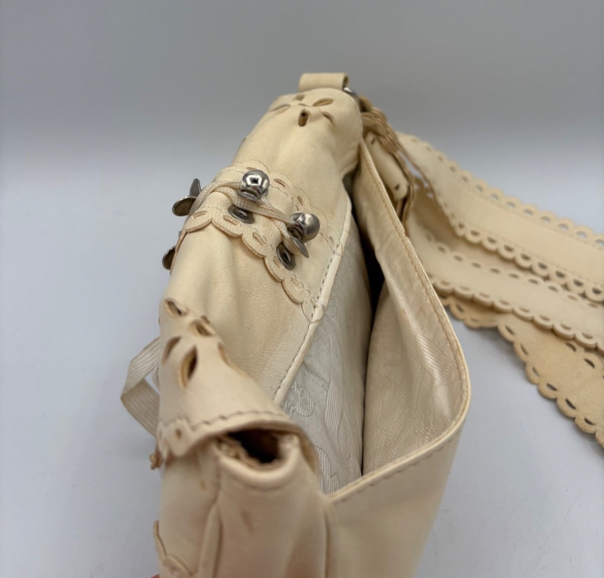 John Galliano Rare Vintage 2004 Cream Leather Clutch Wrist Strap Pochette