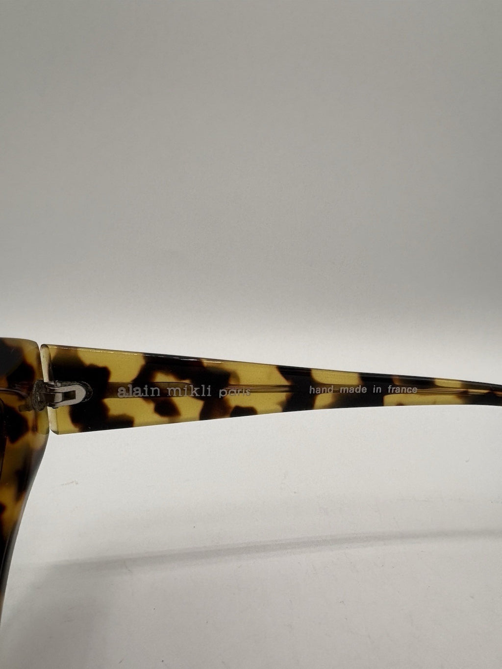 Alain Mikli Vintage 80s Cat Eye Sunglasses Brown Tortoiseshell Classic With Case