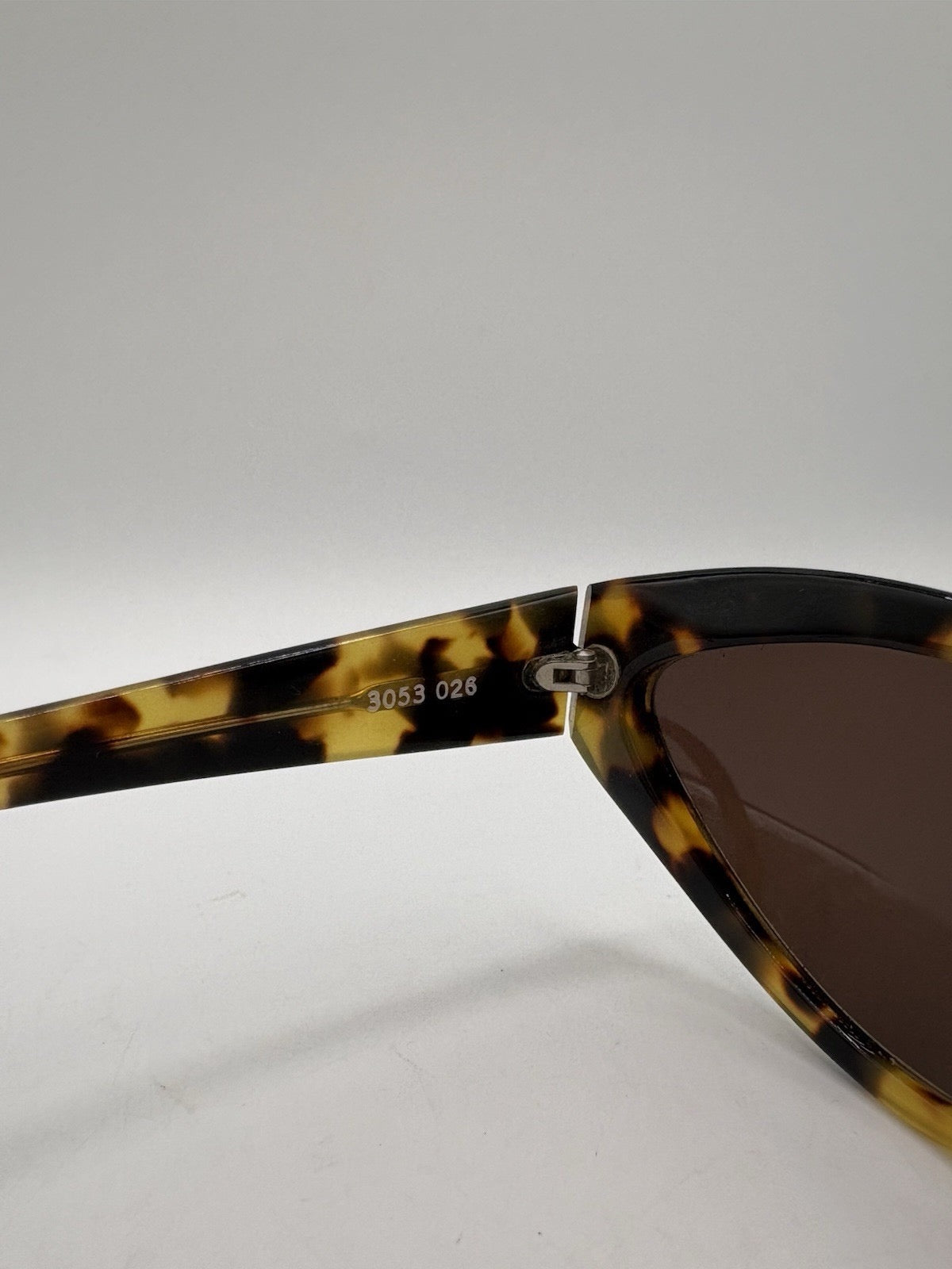 Alain Mikli Vintage 80s Cat Eye Sunglasses Brown Tortoiseshell Classic With Case