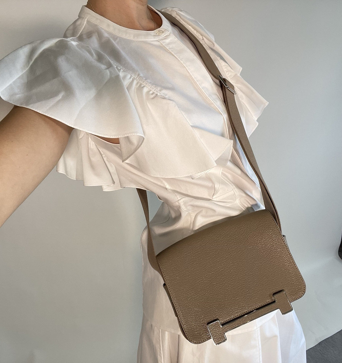 Hermes Geta Bag Étoupe Calfskin Leather ‘H’ Closure Canvas Shoulder Crossbody