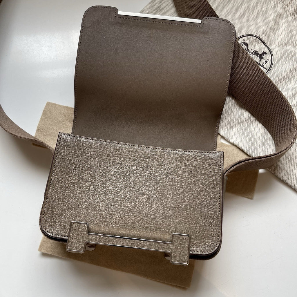 Hermes Geta Bag Étoupe Calfskin Leather ‘H’ Closure Canvas Shoulder Crossbody
