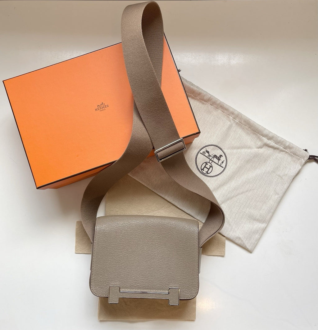 Hermes Geta Bag Étoupe Calfskin Leather ‘H’ Closure Canvas Shoulder Crossbody