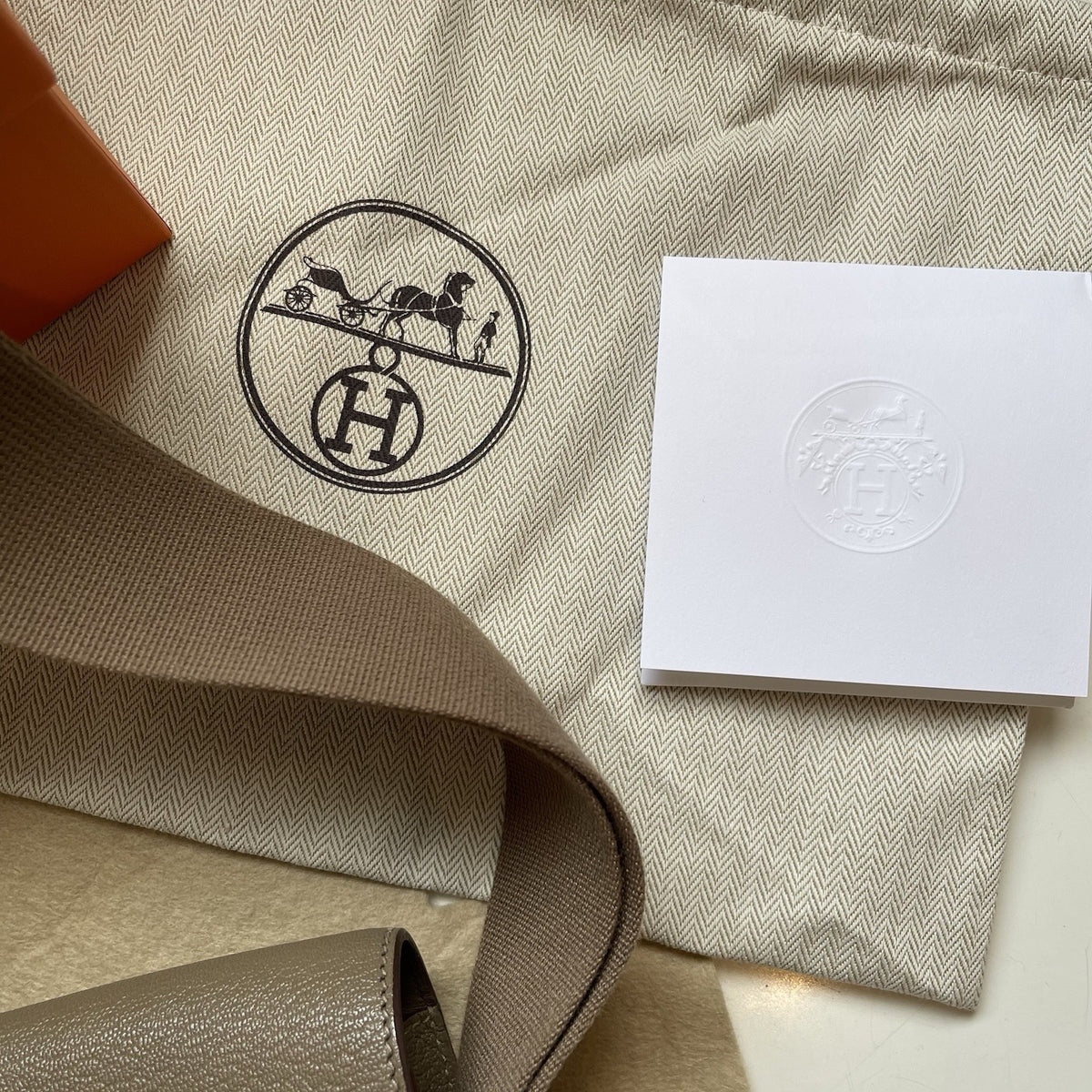Hermes Geta Bag Étoupe Calfskin Leather ‘H’ Closure Canvas Shoulder Crossbody
